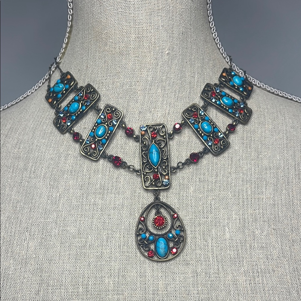 Elegant Turquoise & crystal Necklace & earring set